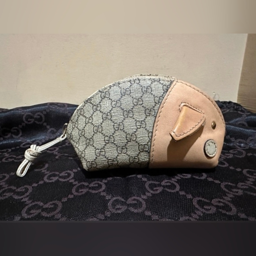 GUCCI RARE Supreme Pig Coin Pouch - Picture 2 of 11